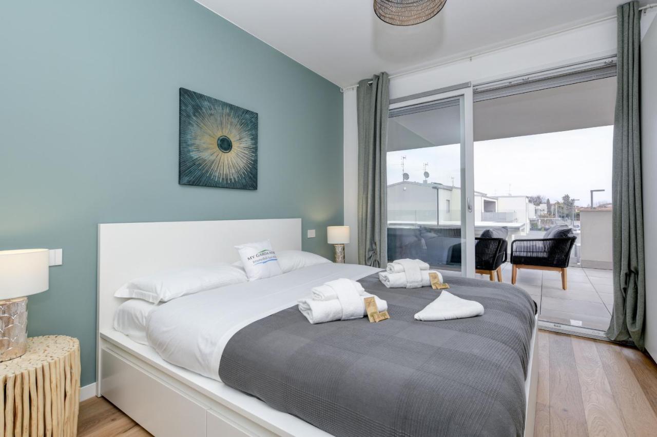 Opalia Residence - Garda Lake Lifestyle Apartment Peschiera del Garda Bagian luar foto