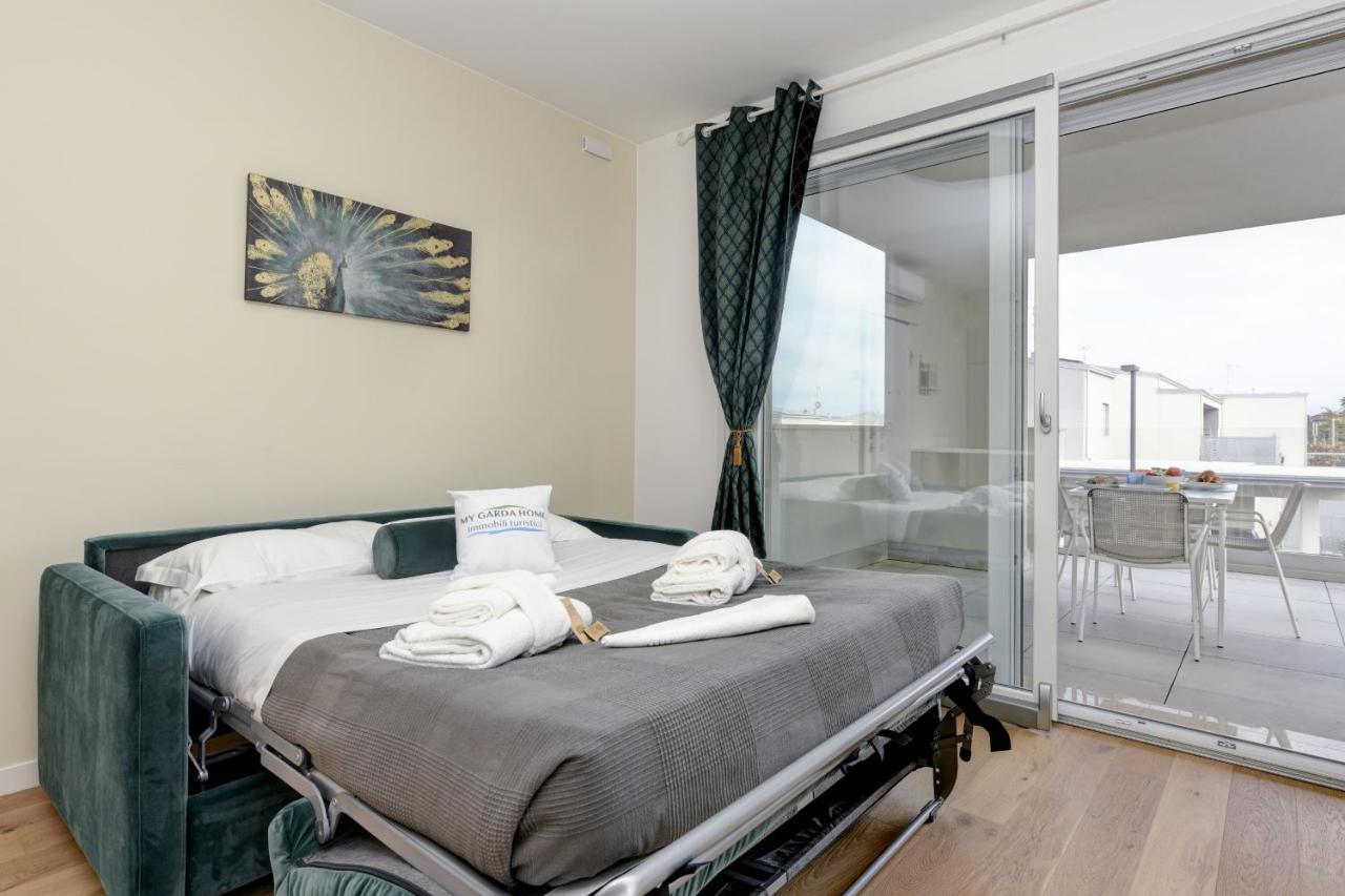 Opalia Residence - Garda Lake Lifestyle Apartment Peschiera del Garda Bagian luar foto