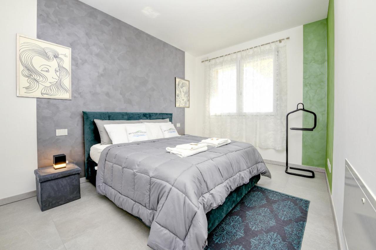 Opalia Residence - Garda Lake Lifestyle Apartment Peschiera del Garda Bagian luar foto