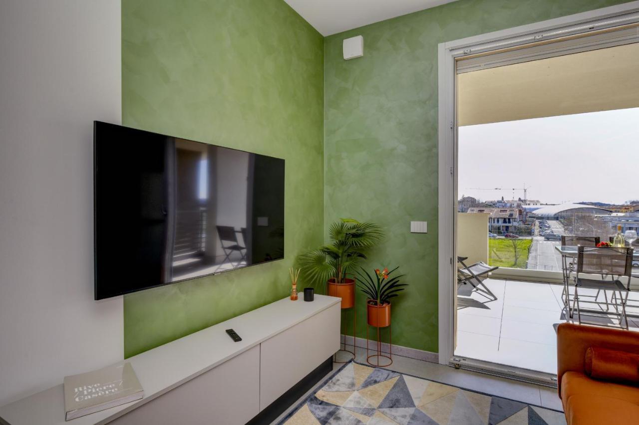 Opalia Residence - Garda Lake Lifestyle Apartment Peschiera del Garda Bagian luar foto