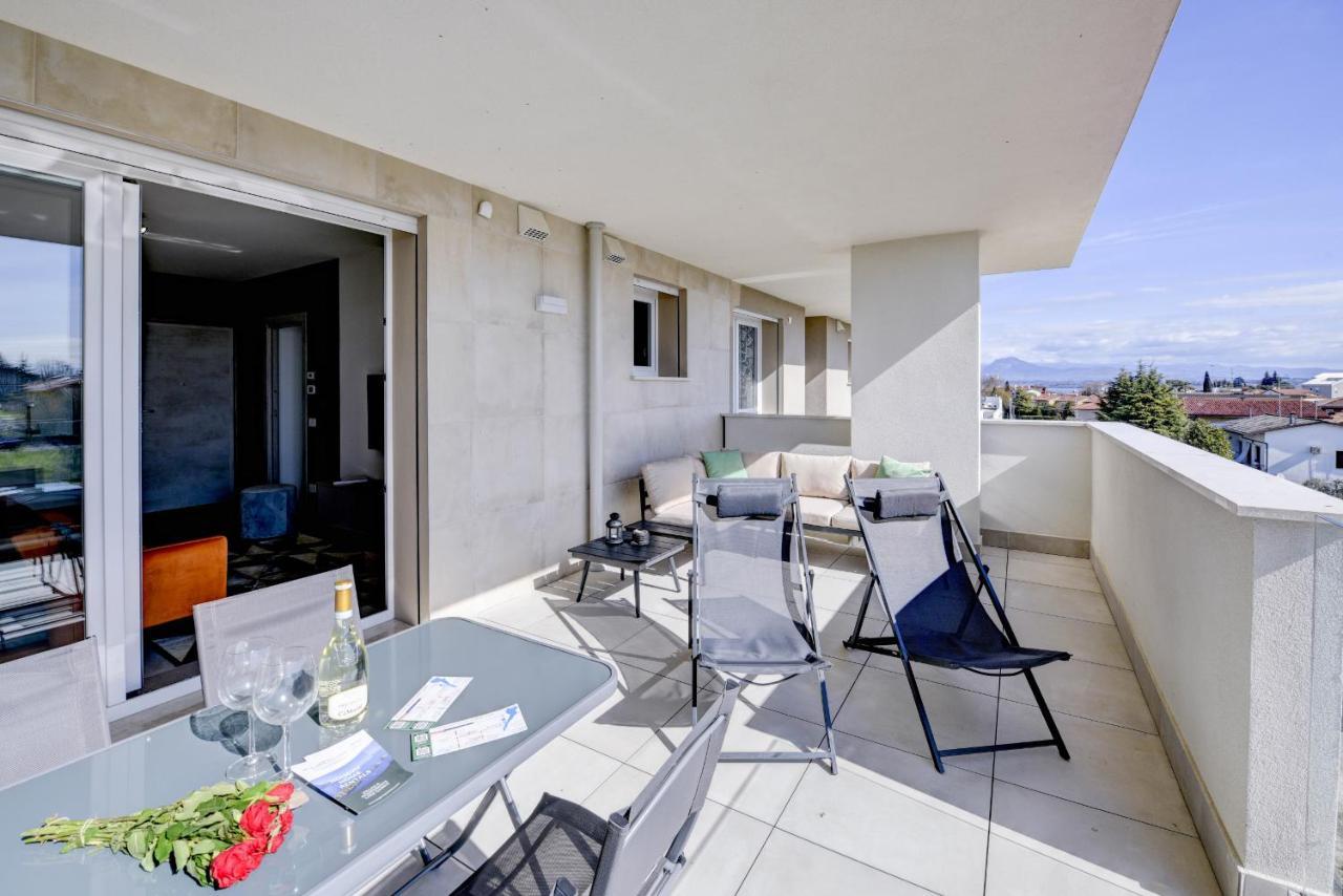 Opalia Residence - Garda Lake Lifestyle Apartment Peschiera del Garda Bagian luar foto